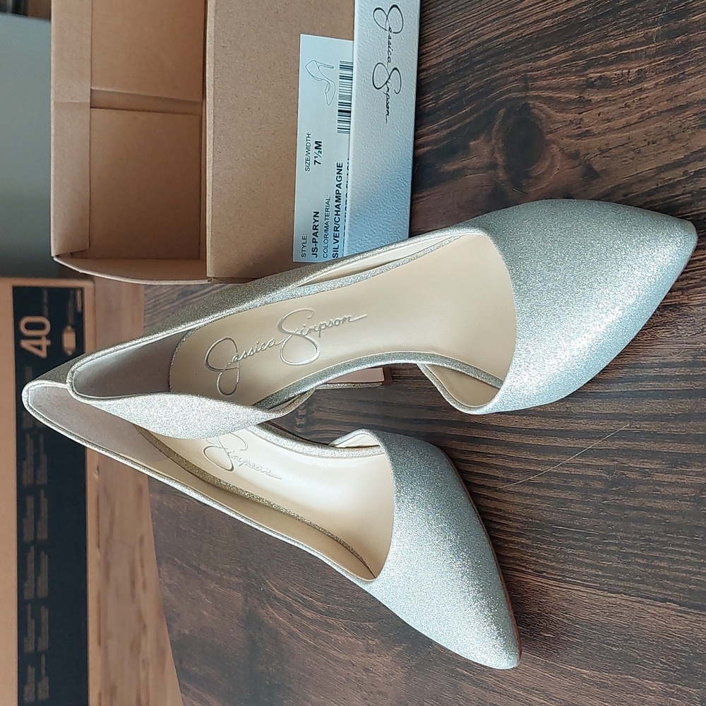 Jessica Simpson Champagne heels, size 7.5